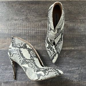 Steve Madden Snake Heel